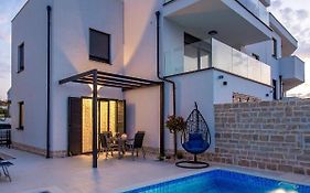 Luxury Apartment Joo & Joo